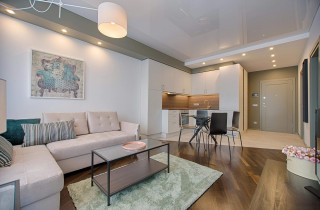 如何理解房屋方位的重要性？这种理解对居住有何影响？