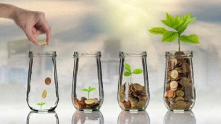 国际金价首破5100美元大关，黄金珠宝门店：一口价金饰品甚至来不及改价！