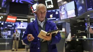 尾盘：美股三大股指本周及本月均有望录得涨幅