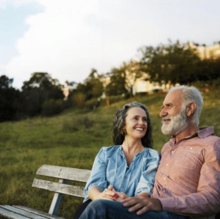 悦定制 越清晰 | 飞利浦第三代AI隐形助听器荣耀上市