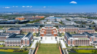 刚刚！捐了36亿股票