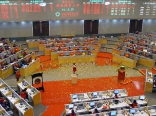 如何应对金融交易中的欺诈行为？应对欺诈有哪些有效方法？