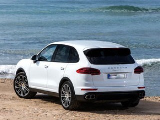 新款奔驰r有哪些亮点？与同级别车相比怎样？