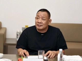 于东来再回应胖东来“40亿元资产分配”：本人占比5%，资产化成股本、资金在公司继续使用！12名店长每人2000万元，普通员工人均20万元