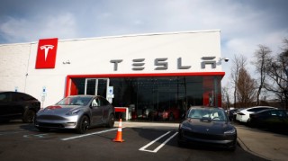 特斯拉一季度汽车交付量为33.6万辆，较去年同期下降13%