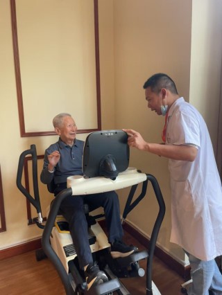 10万港人北上养老，“银发经济”开辟新蓝海