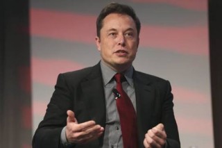 夜间驾驶如何避免灯光干扰视线？