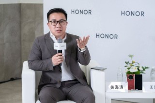 荣耀核心团队对话媒体：以敢想敢不同破局 锚定全球终端创新标杆