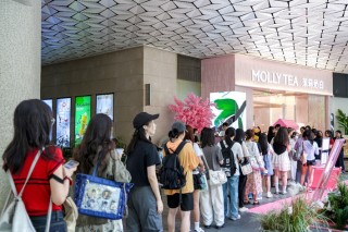 茉莉奶白是奶茶品牌，更是文创公司？2000+门店撑起内容生态布局