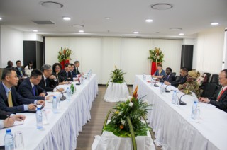 商务部部长王文涛会见世贸组织总干事伊维拉