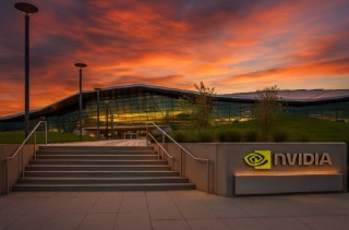 英伟达将公布三季度业绩 AI热潮能否延续？