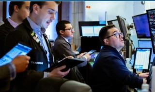 盘前：道指期货涨0.56% 美元逼近三年地点