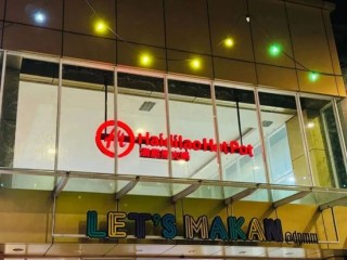 海底捞CEO苟轶群上任仅1年半即卸任，张勇复出“救火”