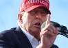 一周外盘头条|特朗普“怂了”？软化关税立场 不再威胁撤掉鲍威尔 金价过山车 马斯克：将显著减少从政时间
