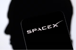 SpaceX据悉秘密提交IPO文件 估值或超过1.75万亿美元