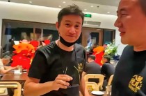 “全是直播蹭流量的顾客！” 演员文章面馆成打卡地：有人凌晨排队，黄牛炒至500元，商标注册遭驳回？
