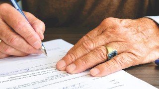 司乘险的赔付标准是什么？这个赔付标准在不同情况下如何应用？