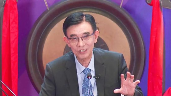 突发！国产芯片设备巨头中微公司董事长尹志尧放弃美国籍，恢复为中国国籍  第1张