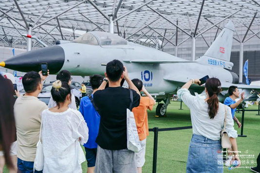 智启新程,潮领未来!2025重庆国际车展盛大开幕 第14张 智启新程,潮领未来!2025重庆国际车展盛大开幕 第14张