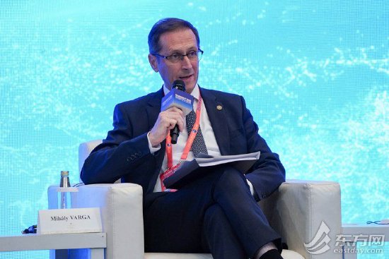 匈牙利国家银行行长Mihály VARGA：要建立起比较稳定的经济环境，央行的作用非常重要  第1张