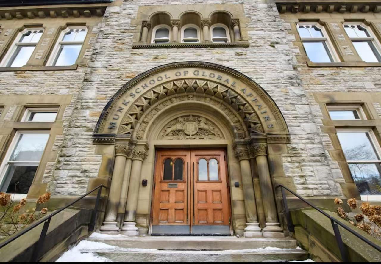 哈佛公布首个应急计划 无法返美国际生可在多伦多大学学习 第1张 哈佛公布首个应急计划 无法返美国际生可在多伦多大学学习 第1张