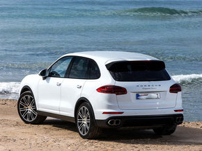 新款奔驰r有哪些亮点？与同级别车相比怎样？  第1张