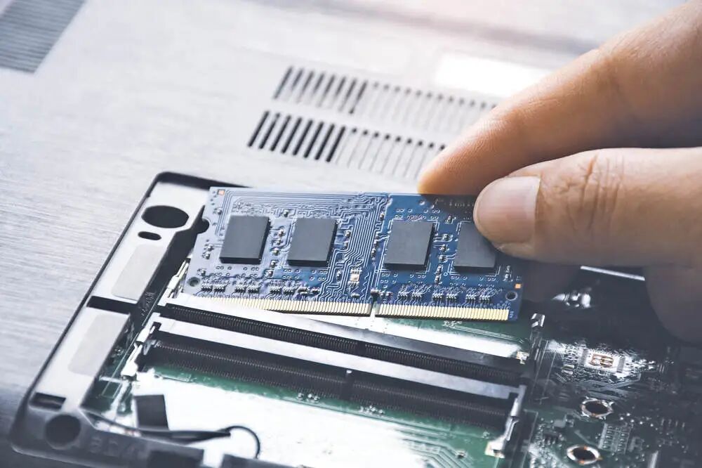 存储爆发，千亿龙头净利狂飙近20倍  第1张