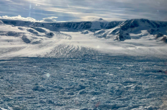 南极冰川两个月内缩减50%，创历史最快消融速度  第1张