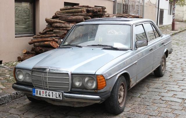 汽车安全带紧急锁止原理？  第1张