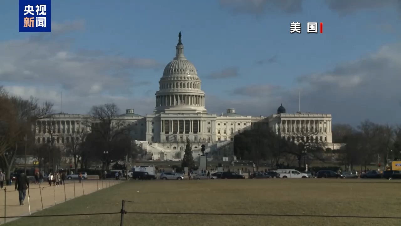 美政府“停摆”阴影未散 “爱泼斯坦案”又成两党新战场  第1张