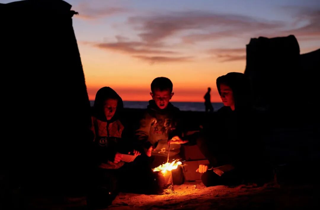 日元交易关键周:植田坚持加息,高市要撒钱,日本政策彻底分裂 美日USDJPY走势 第4张 日元交易关键周:植田坚持加息,高市要撒钱,日本政策彻底分裂 美日USDJPY走势 第4张