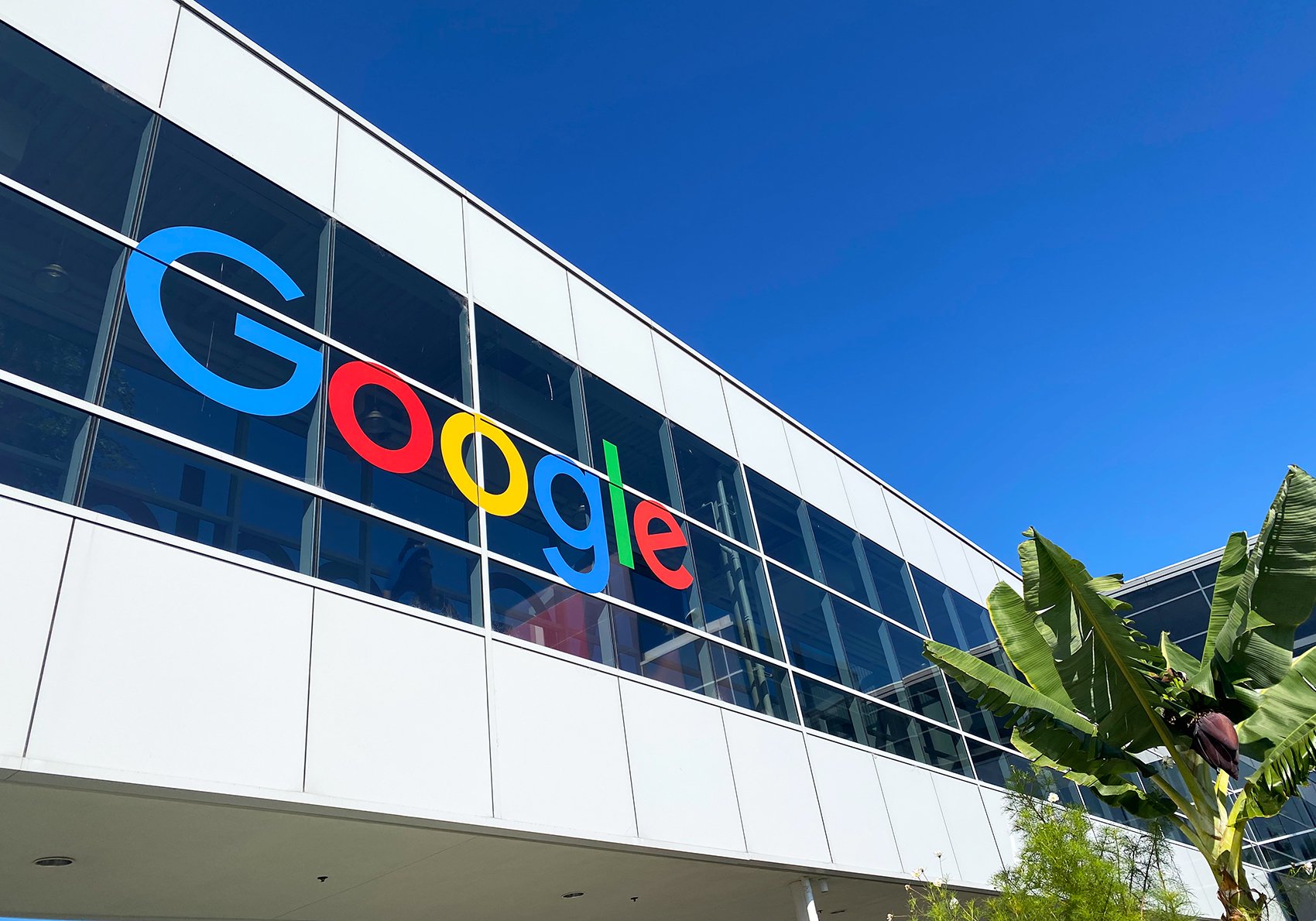 谷歌最强大AI模型Gemini 3来了！推理能力实现重大突破！图像生成、编程与AI搜索全面增强  第1张