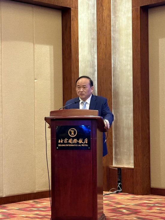 湖北前首富兰世立“宣战”金龙鱼 第1张 湖北前首富兰世立“宣战”金龙鱼 第1张