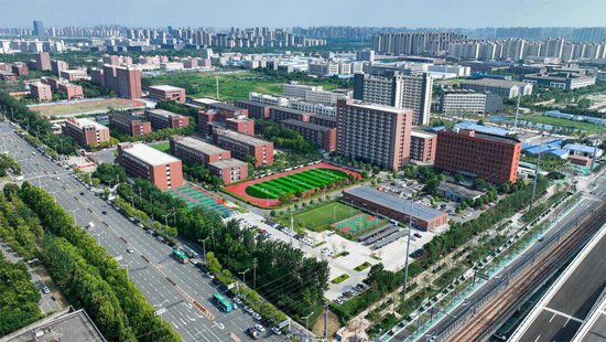 主流媒体为何齐聚中国东方教育?国赛佳绩背后是职教改革的“样本”力量 第3张 主流媒体为何齐聚中国东方教育?国赛佳绩背后是职教改革的“样本”力量 第3张