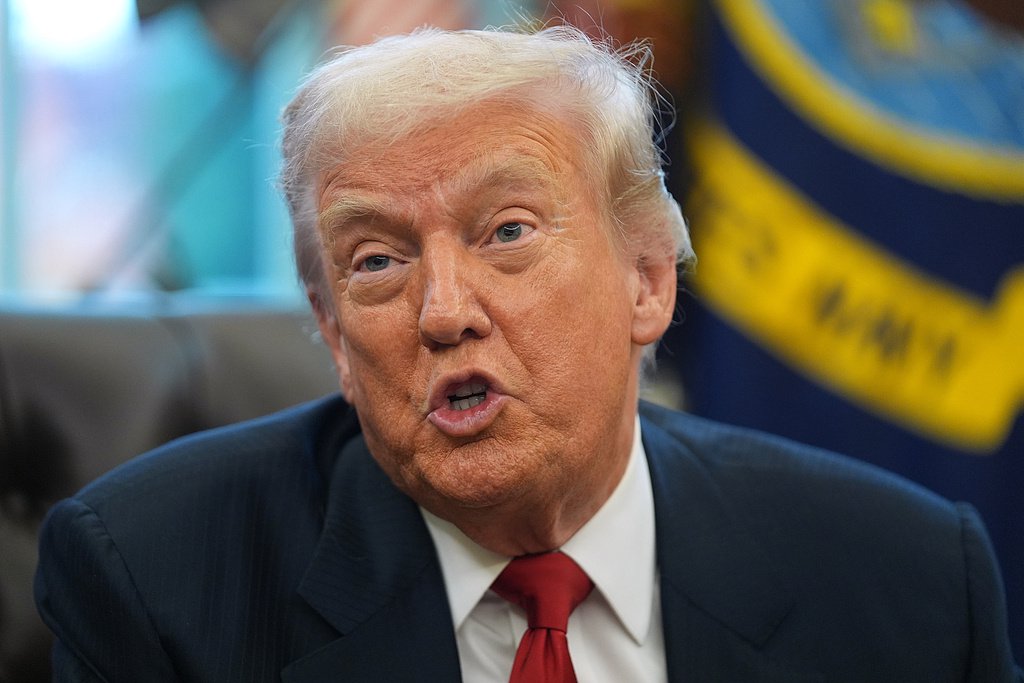 特朗普称乌克兰领导层对美方努力“毫无感激之情”  第1张