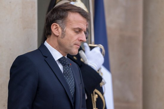 法国总统呼吁欧央行改变思路 建议货币政策兼顾经济增长和就业  第1张