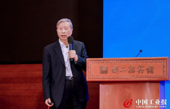 中国工程院院士刘大响:建议提供全民免费的航空应急救援服务 第1张 中国工程院院士刘大响:建议提供全民免费的航空应急救援服务 第1张