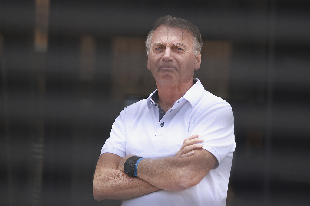 巴西前总统博索纳罗确认其子将参加2026年总统大选  第1张