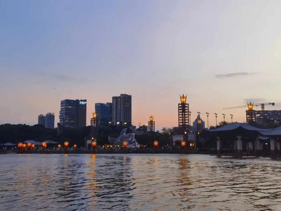 《燕梳师院》发布2025年世界保险业20大新闻盘点 第1张 《燕梳师院》发布2025年世界保险业20大新闻盘点 第1张