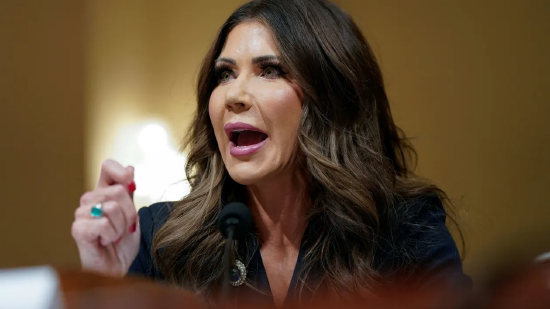 诺姆将向明尼阿波利斯市增派数百名联邦执法人员 第1张 诺姆将向明尼阿波利斯市增派数百名联邦执法人员 第1张