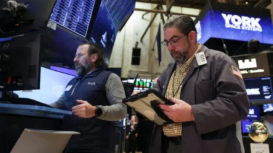 2月11日收盘:道指再创新高 标普500指数因假日销售疲软走低 第1张 2月11日收盘:道指再创新高 标普500指数因假日销售疲软走低 第1张