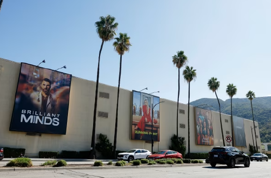 华纳在派拉蒙提高报价后重启谈判  第1张