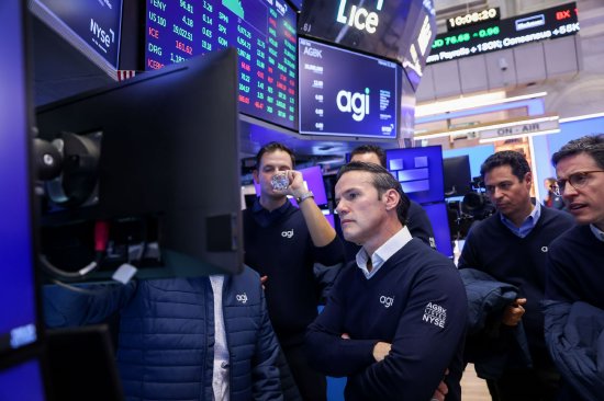 经济数据拖累美股低开 特朗普关税被推翻后三大股指转涨 第1张 经济数据拖累美股低开 特朗普关税被推翻后三大股指转涨 第1张