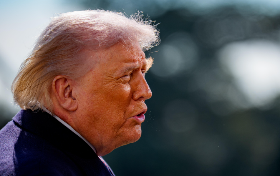 特朗普再度妄称希望参与伊朗下一任领导人选择 第1张 特朗普再度妄称希望参与伊朗下一任领导人选择 第1张