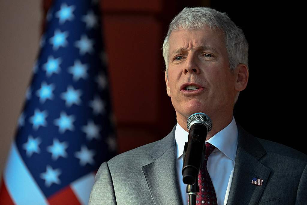 美官员称“海军护航油轮通过霍尔木兹海峡”后删帖 伊朗回应:纯属谎言 第1张 美官员称“海军护航油轮通过霍尔木兹海峡”后删帖 伊朗回应:纯属谎言 第1张