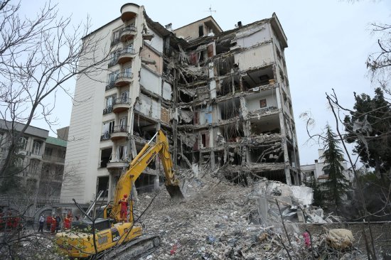 伊朗议长卡利巴夫或代表出面和谈 以强硬著称极不可能向华盛顿低头  第2张