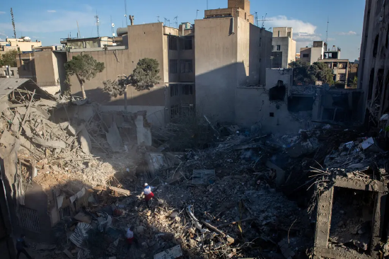 特朗普最后期限将至，美、以、伊加速相互打击  第1张