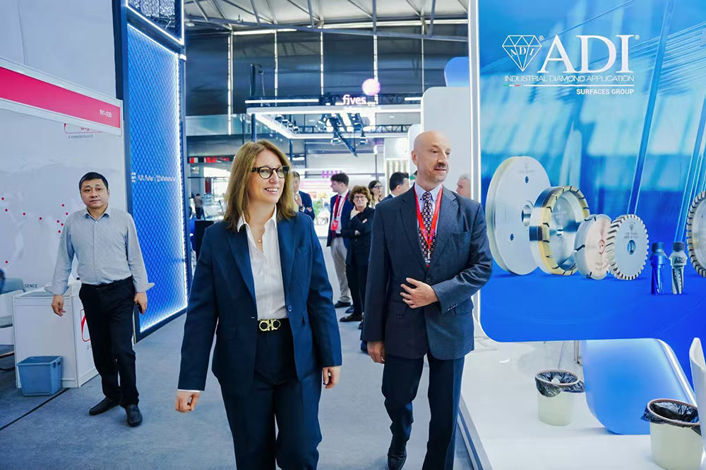 当玻璃制造遇见意大利方案：CHINA GLASS 2026上的创新答卷  第2张