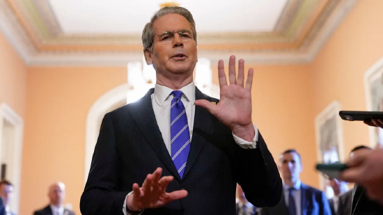 美财长贝森特承诺支持日本推进投资审查机制  第1张